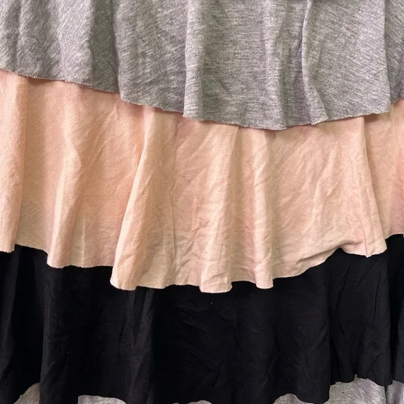 Colorblock Ruffle Dress - Picture 4 of 7